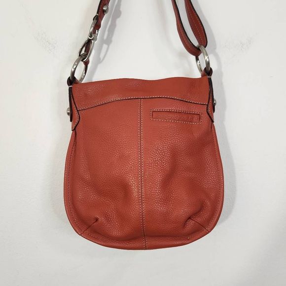 B Makowsky Terra Cotta Crossbody Bag - Picture 3 of 8